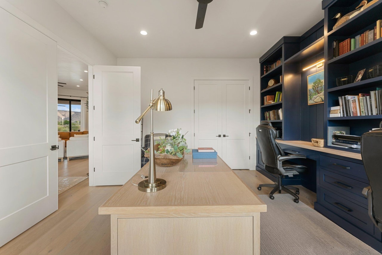 5120 Silver Cloud DR St George, UT 84770 home for sale, MLS#25-262219 - Erika Rogers Photo 18