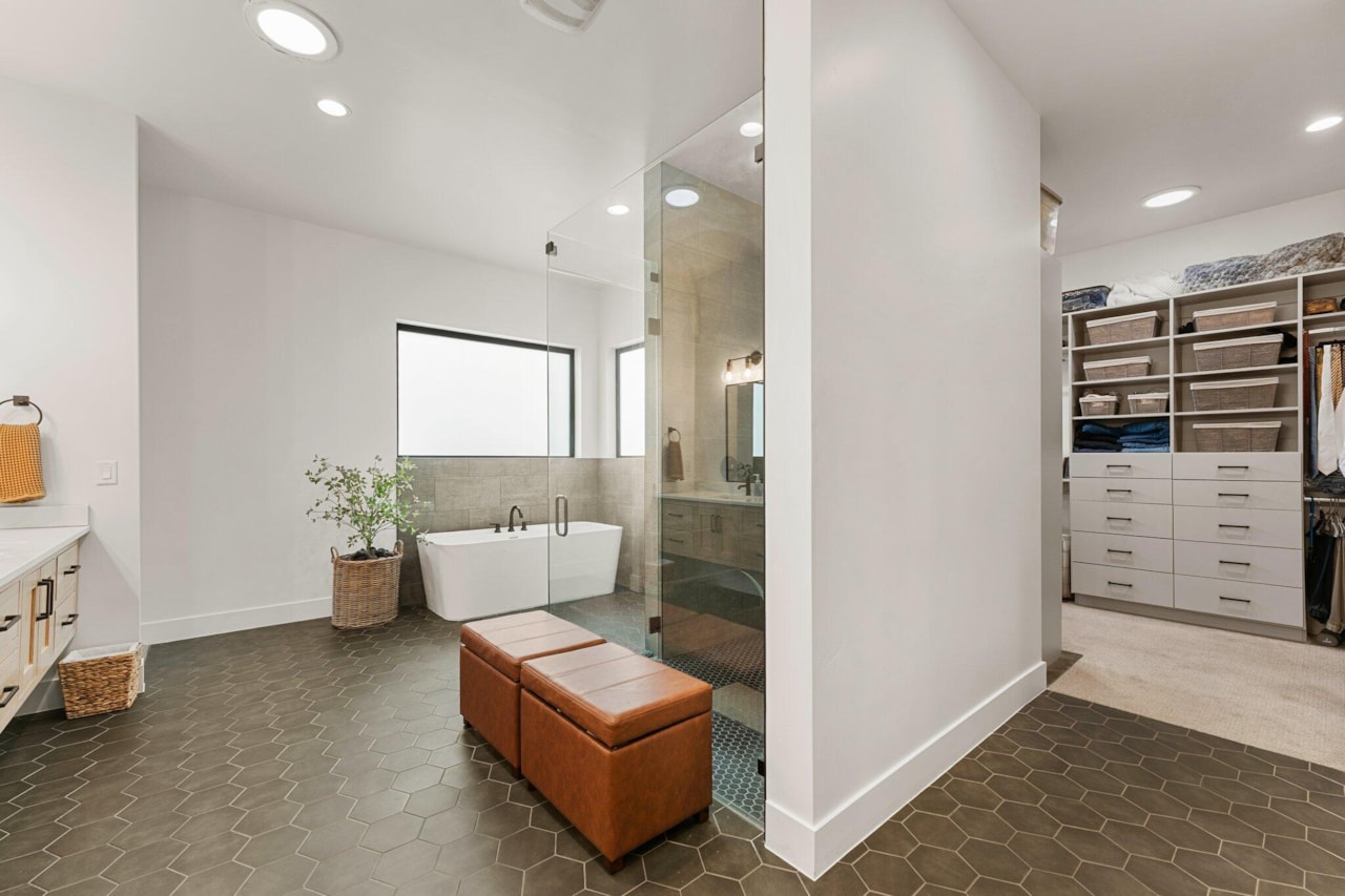 5120 Silver Cloud DR St George, UT 84770 home for sale, MLS#25-262219 - Erika Rogers Photo 37