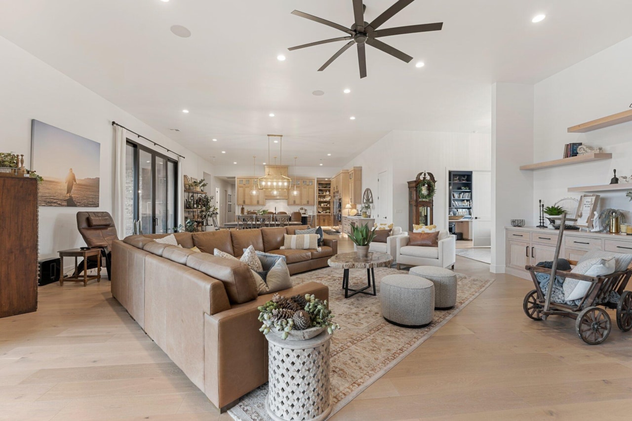 5120 Silver Cloud DR St George, UT 84770 home for sale, MLS#25-262219 - Erika Rogers Photo 41