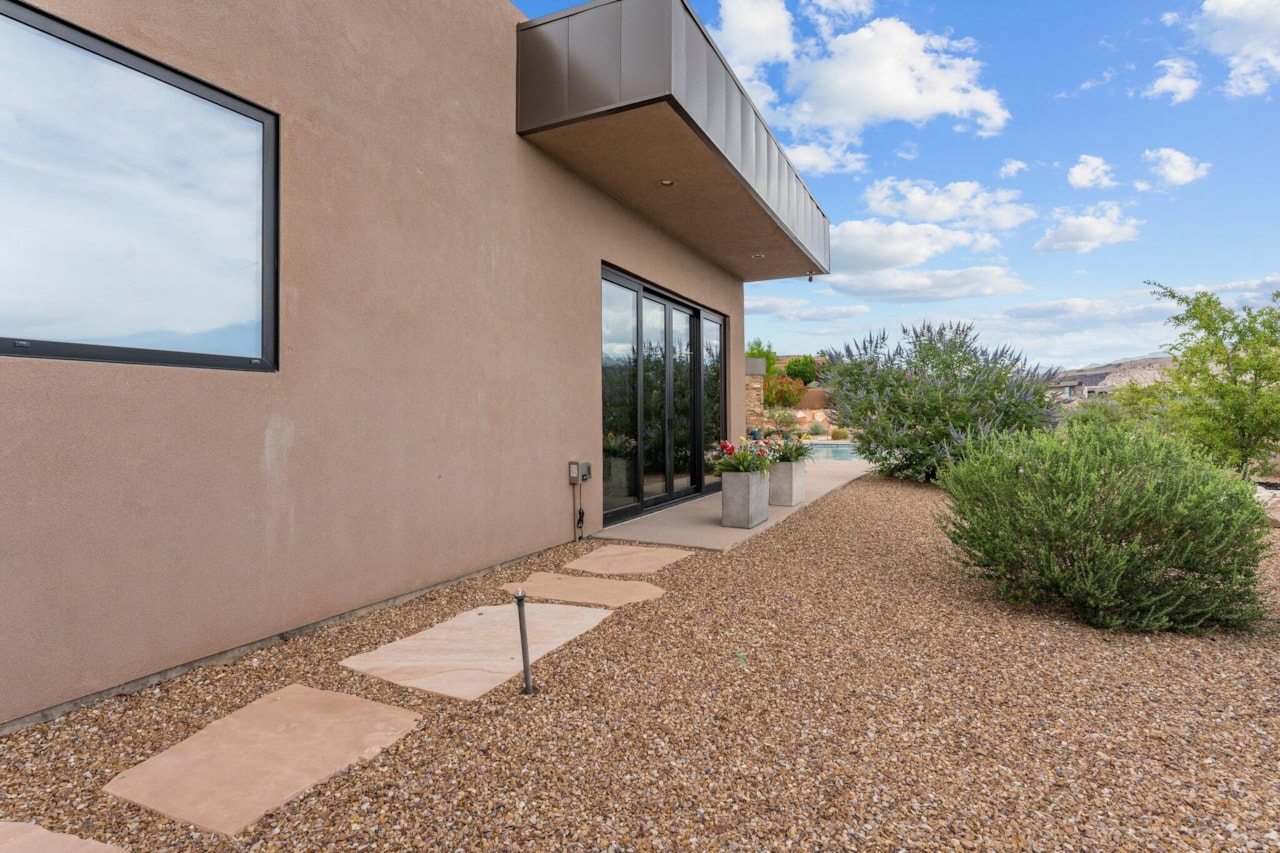 5120 Silver Cloud DR St George, UT 84770 home for sale, MLS#25-262219 - Erika Rogers Photo 61