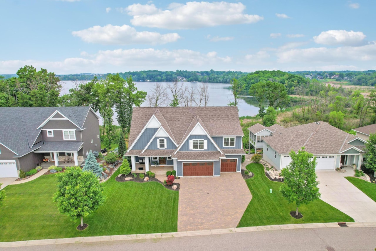 2468 Woods Drive Victoria, MN 55386 | MLS 6736822