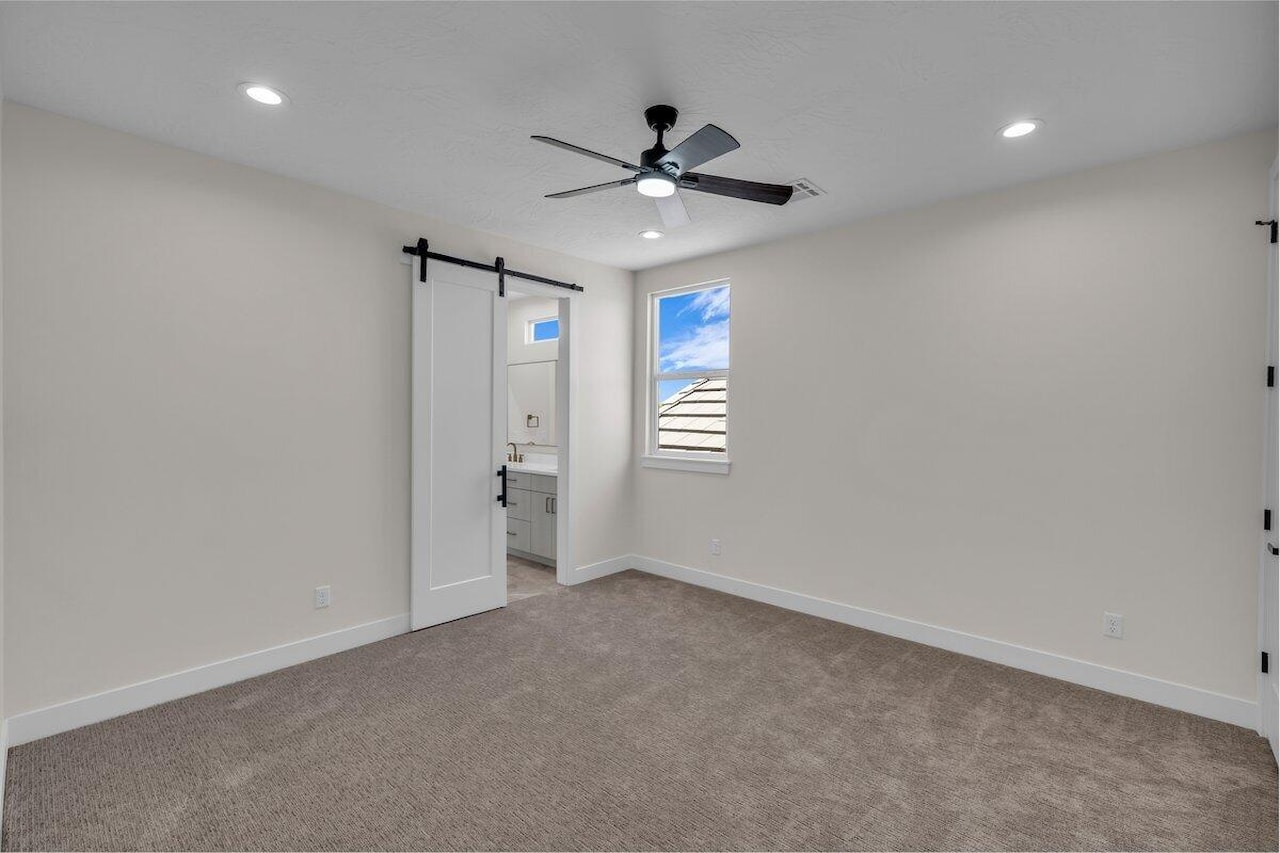 21 W Elinor LN Washington, UT 84780 home for sale, MLS#25-262394 - Erika Rogers Photo 37