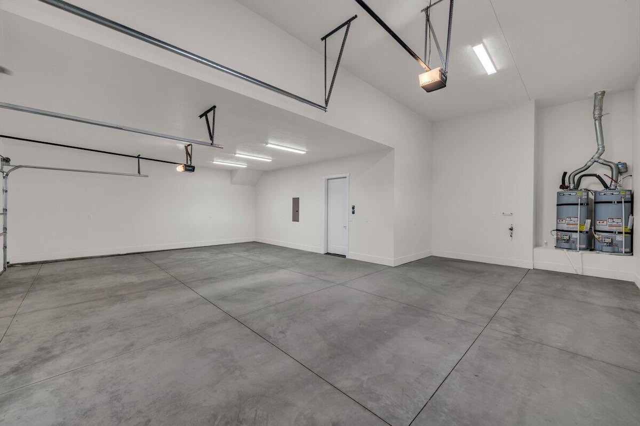 21 W Elinor LN Washington, UT 84780 home for sale, MLS#25-262394 - Erika Rogers Photo 42