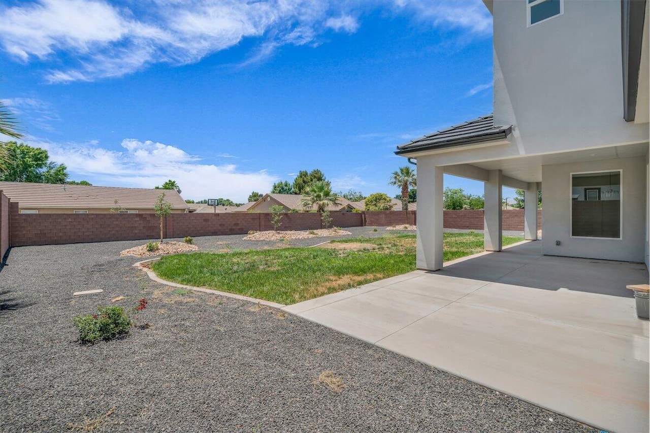 21 W Elinor LN Washington, UT 84780 home for sale, MLS#25-262394 - Erika Rogers Photo 44