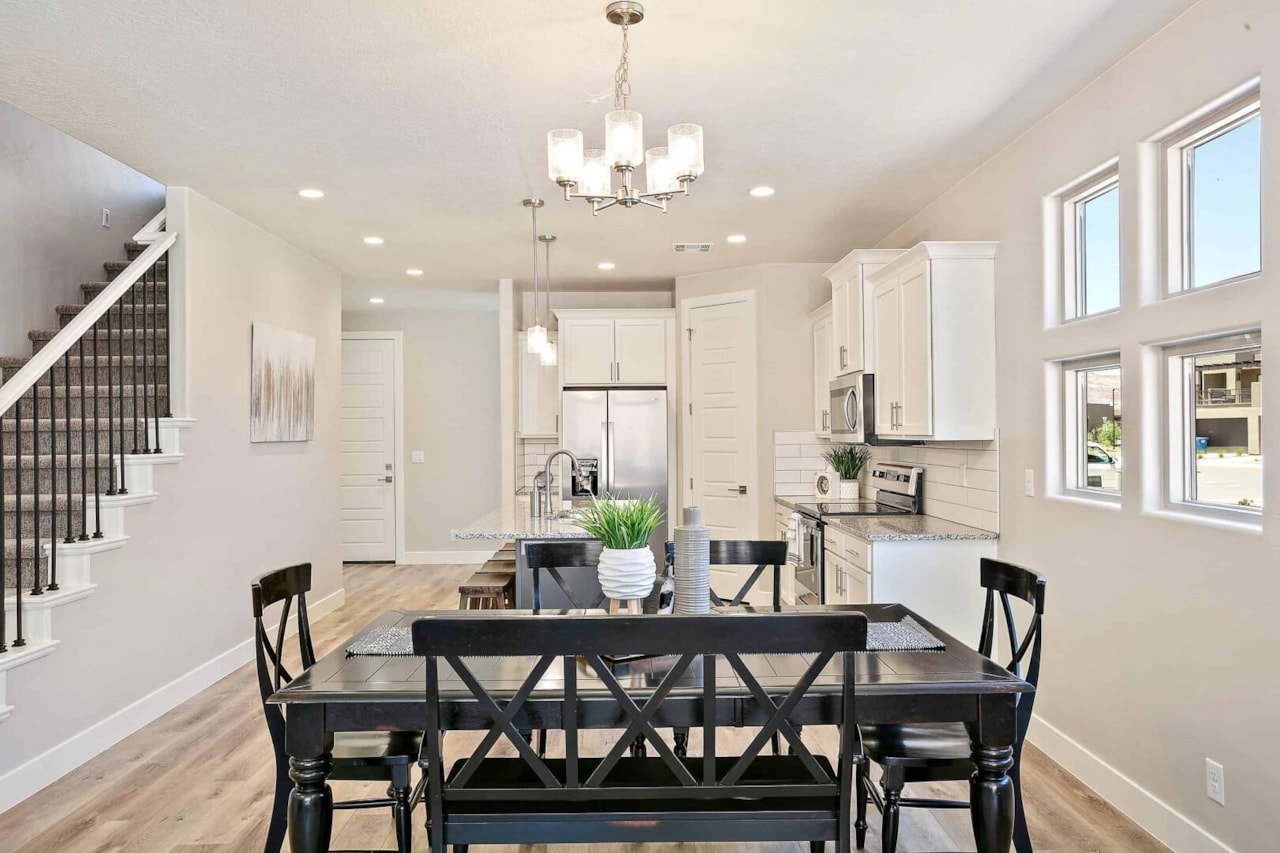 4872 Winged Foot DR St George, UT 84770 home for sale, MLS#25-261825 - Erika Rogers Photo 8