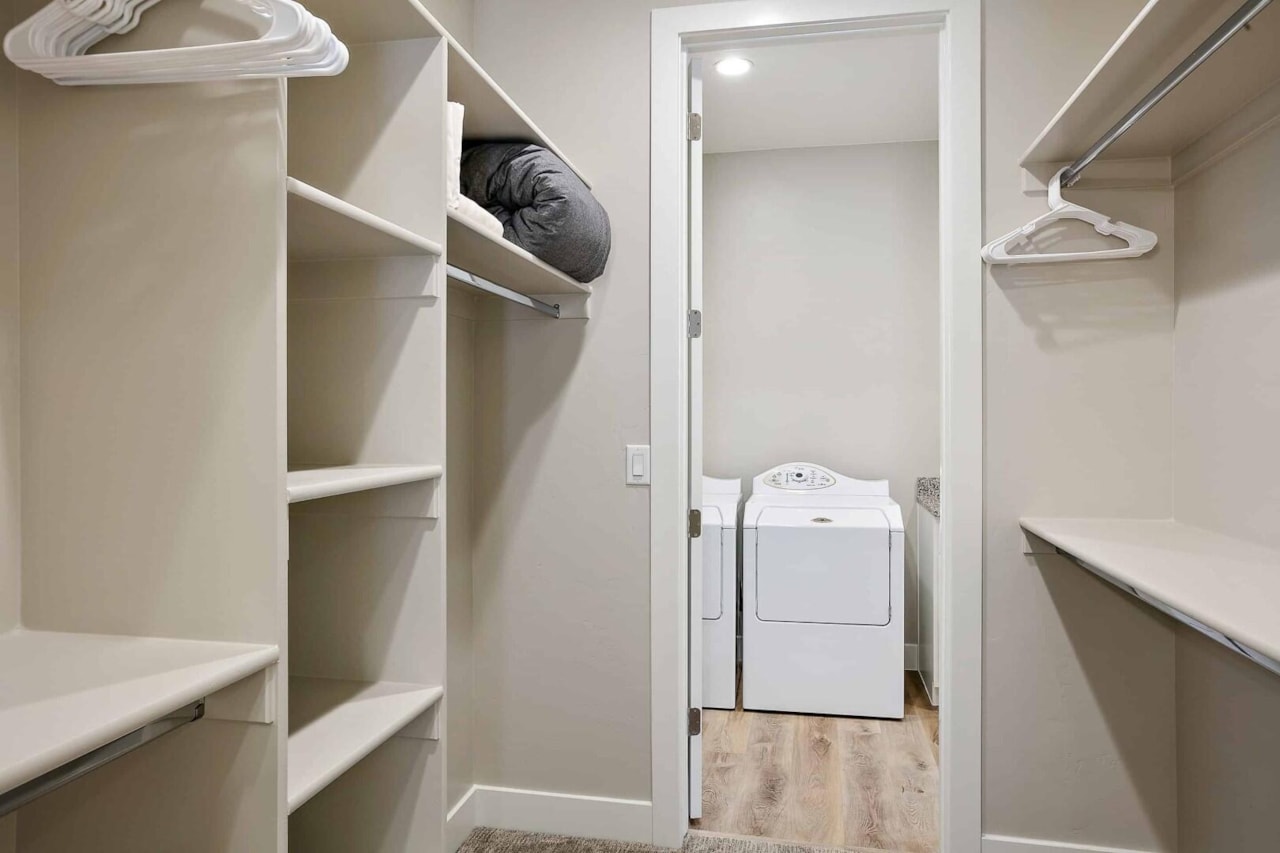 4872 Winged Foot DR St George, UT 84770 home for sale, MLS#25-261825 - Erika Rogers Photo 12