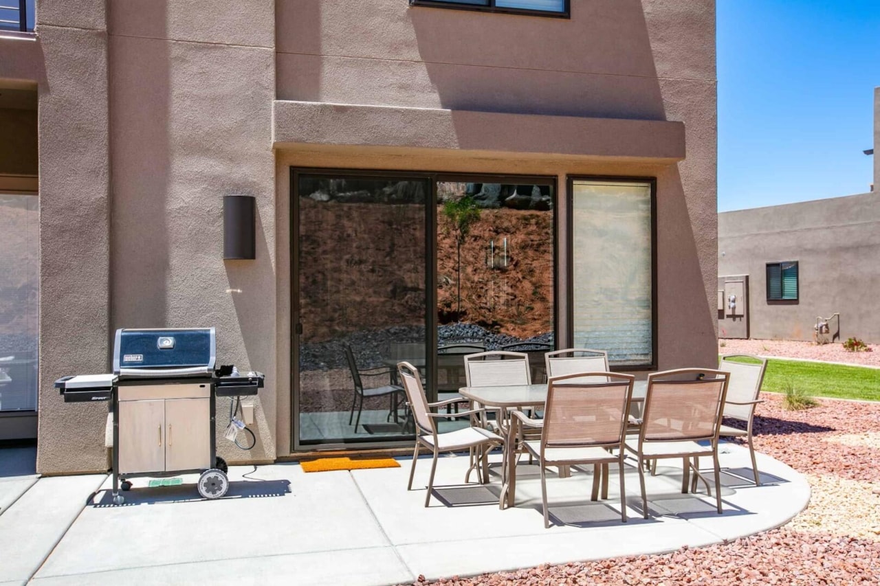 4872 Winged Foot DR St George, UT 84770 home for sale, MLS#25-261825 - Erika Rogers Photo 33