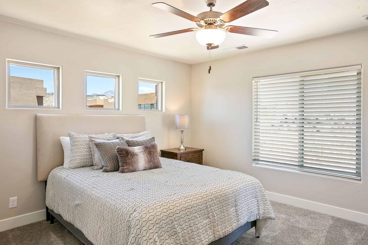 4872 Winged Foot DR St George, UT 84770 home for sale, MLS#25-261825 - Erika Rogers Photo 18