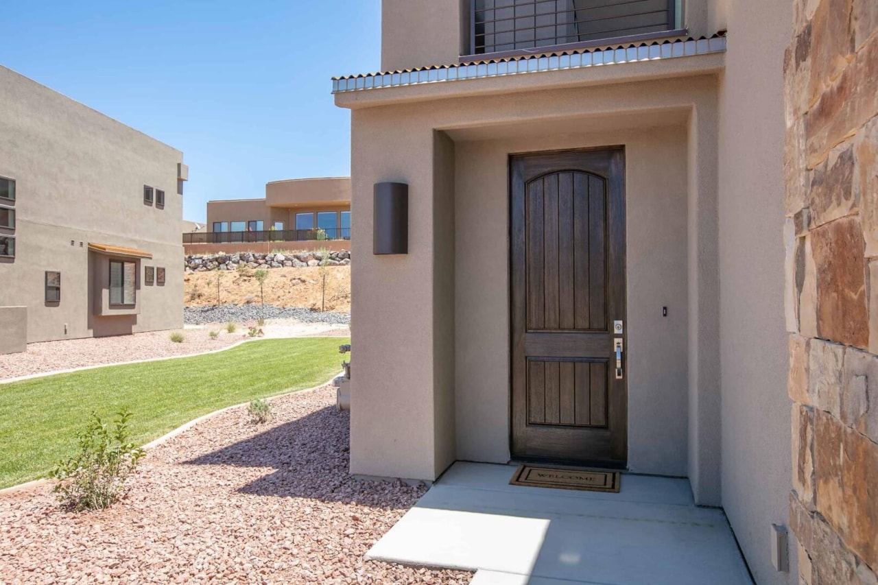 4872 Winged Foot DR St George, UT 84770 home for sale, MLS#25-261825 - Erika Rogers Photo 4