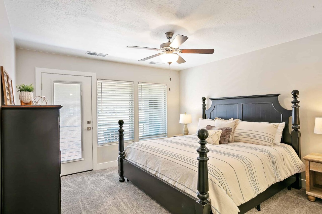 4872 Winged Foot DR St George, UT 84770 home for sale, MLS#25-261825 - Erika Rogers Photo 9