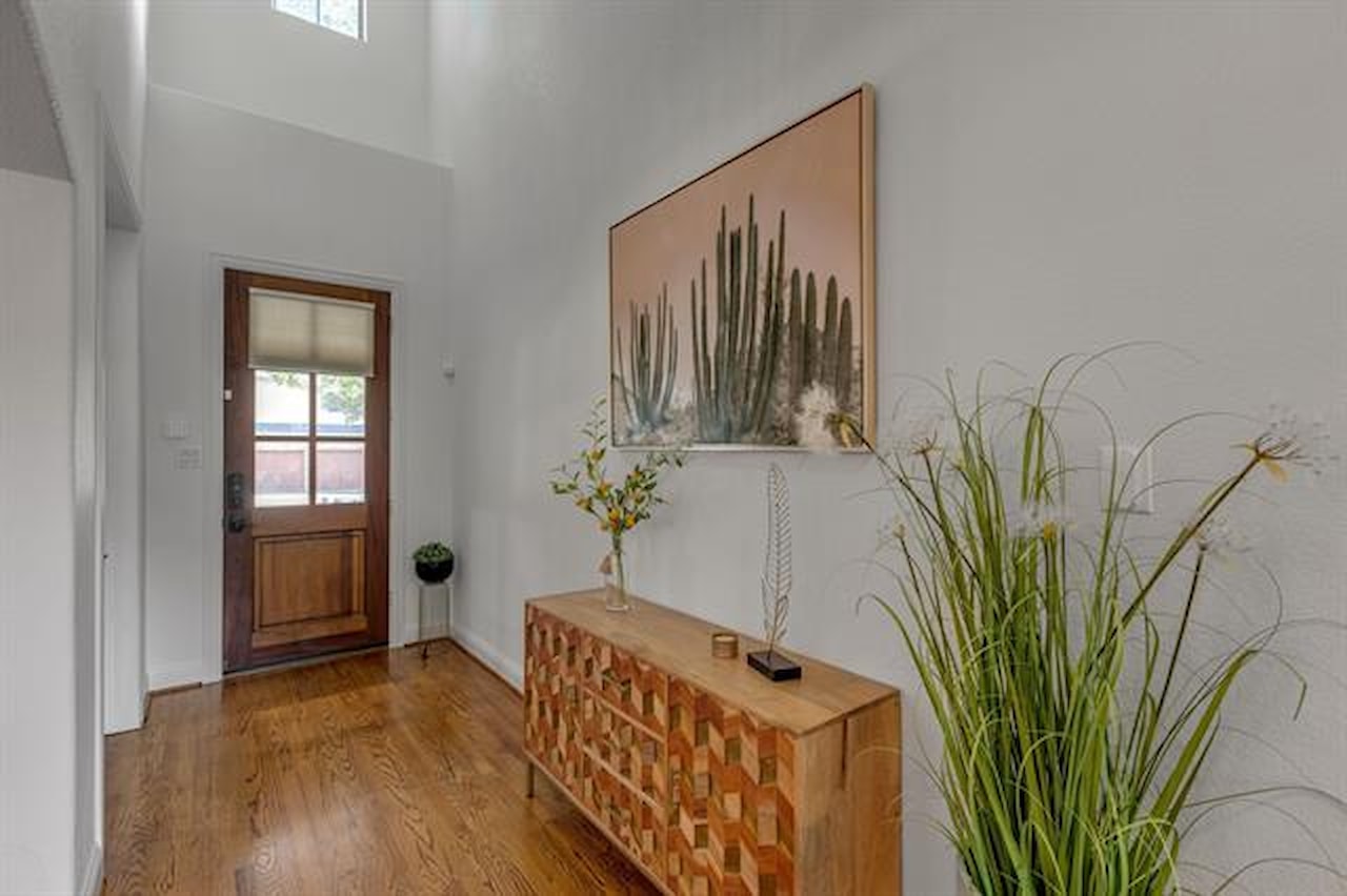 Greysq.com | Premier Real Estate Brokerage for Exceptional Properties Photo 6