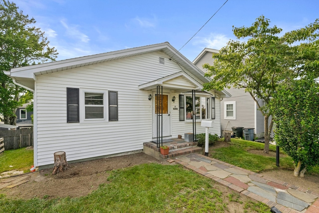 NEIGHBORHOOD★M 37 Meadow Street Quincy, MA 02171 | MLS 73395120