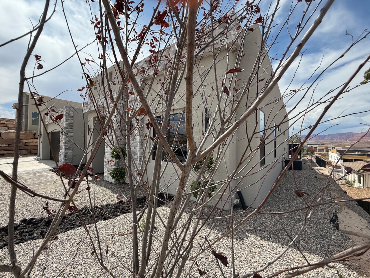 490 S Appian Way St George, UT 84770 home for sale, MLS#25-259974 - Erika Rogers Photo 7