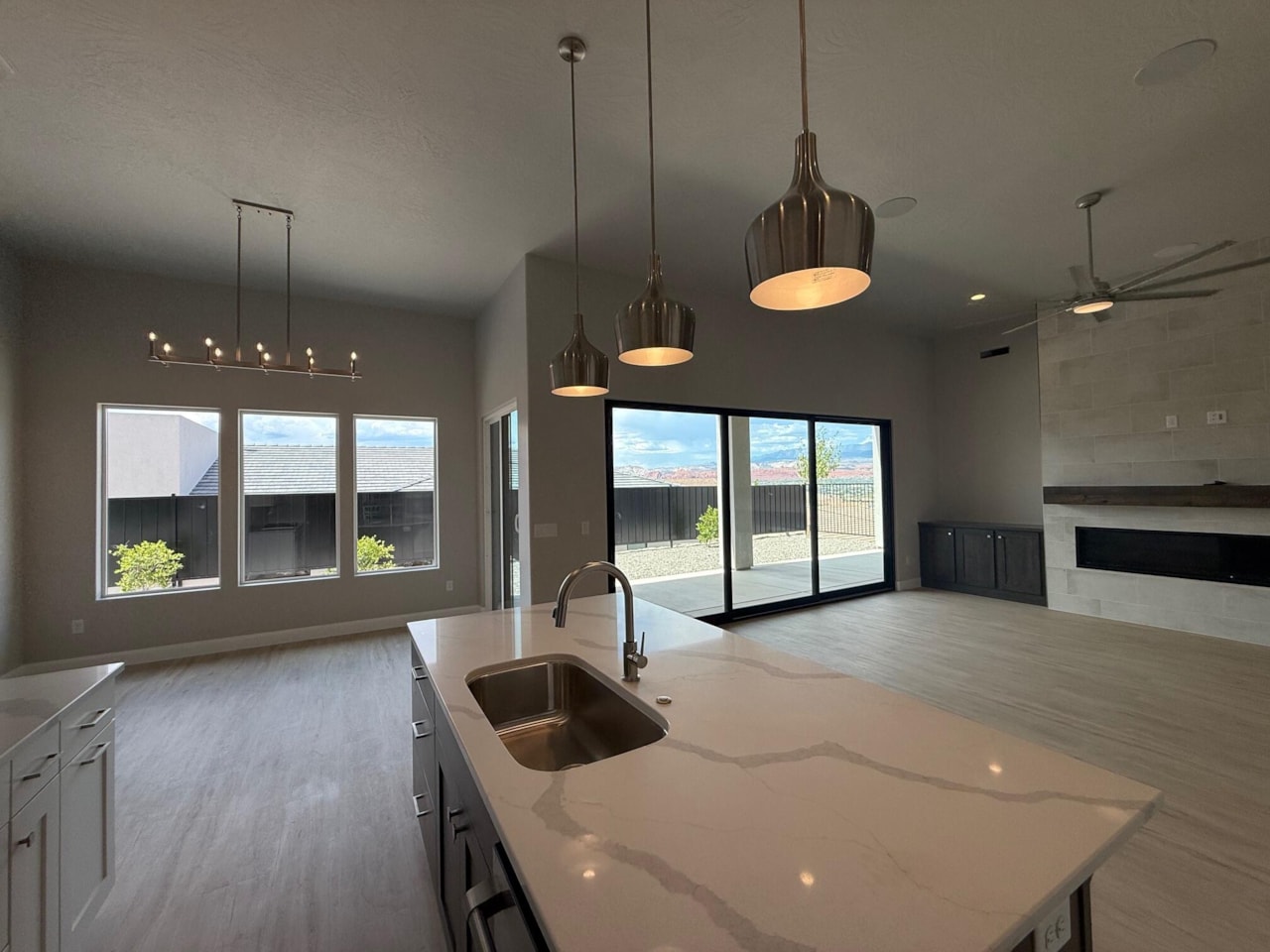 490 S Appian Way St George, UT 84770 home for sale, MLS#25-259974 - Erika Rogers Photo 21