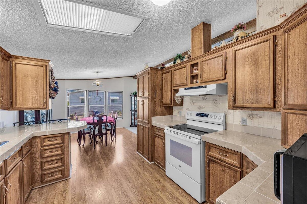 1360 N Dixie Downs RD #5 St George, UT 84770 home for sale, MLS#25-262530 - Erika Rogers Photo 6