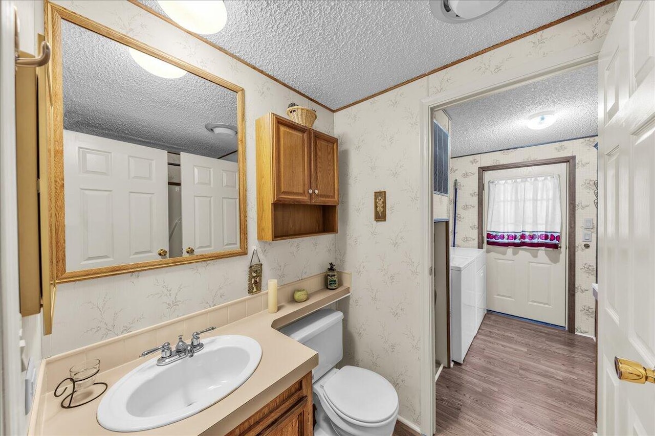 1360 N Dixie Downs RD #5 St George, UT 84770 home for sale, MLS#25-262530 - Erika Rogers Photo 12