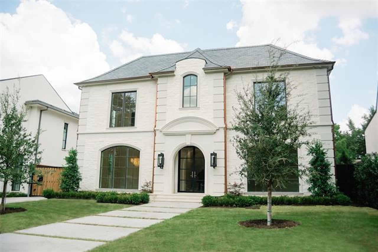 Greysq.com | Premier Real Estate Brokerage for Exceptional Properties Photo 2