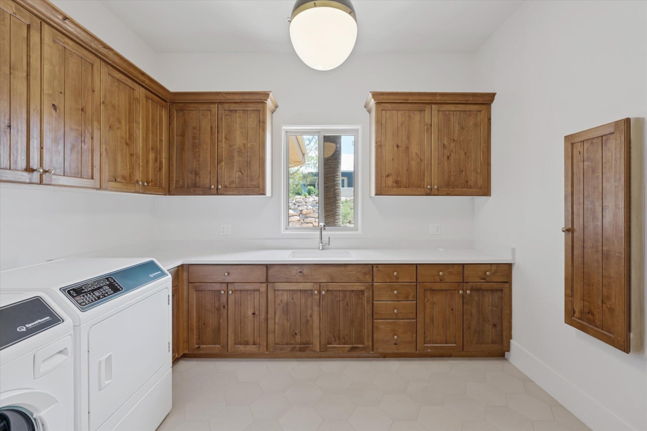 2473 E Cobalt St George, UT 84790 home for sale, MLS#23-247115 - Erika Rogers Photo 37