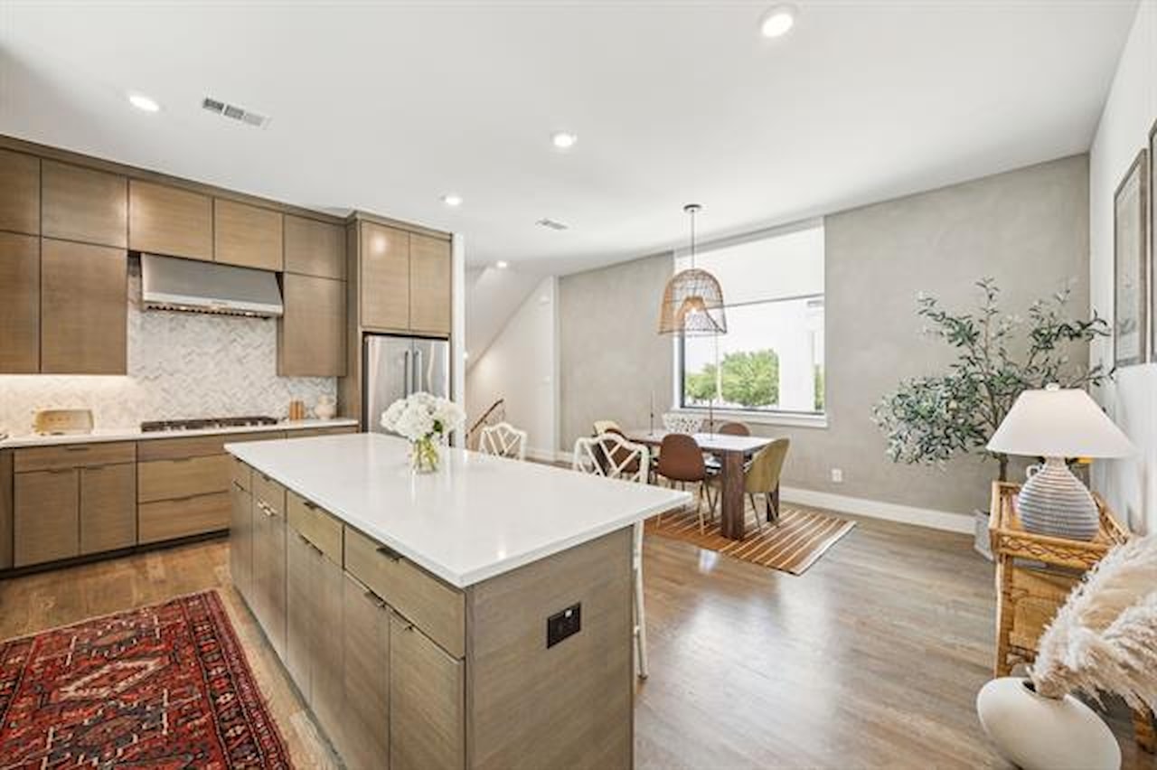 Greysq.com | Premier Real Estate Brokerage for Exceptional Properties Photo 2