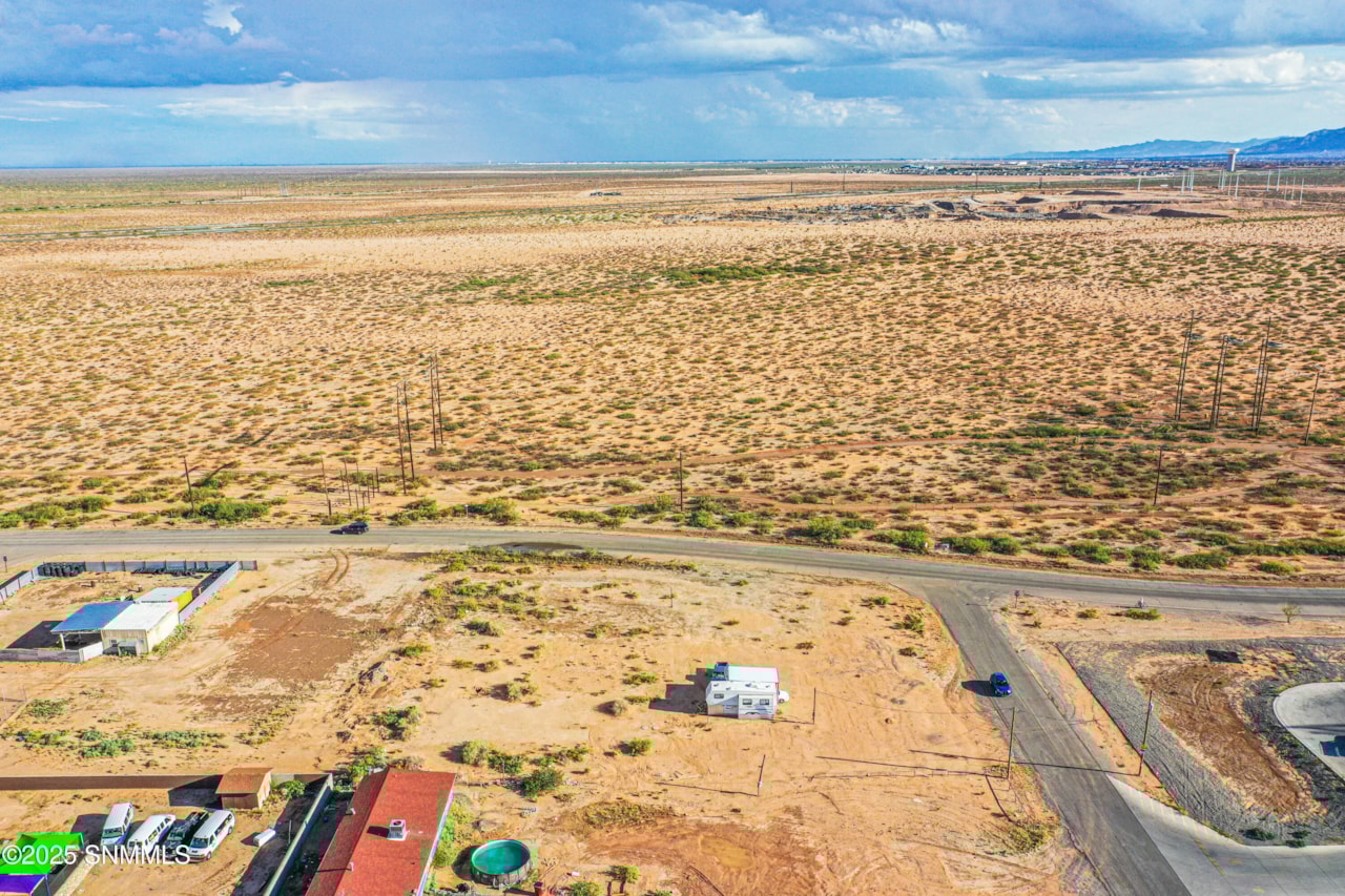 101 Jung Sun Ln Chaparral, NM 88081 | MLS 2501992