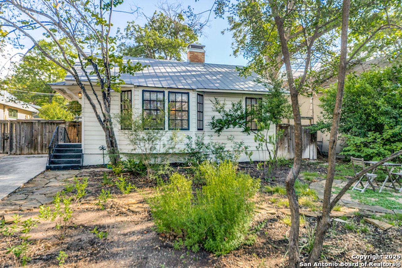 221 Redwood Alamo Heights, TX 78209 MLS 1880793