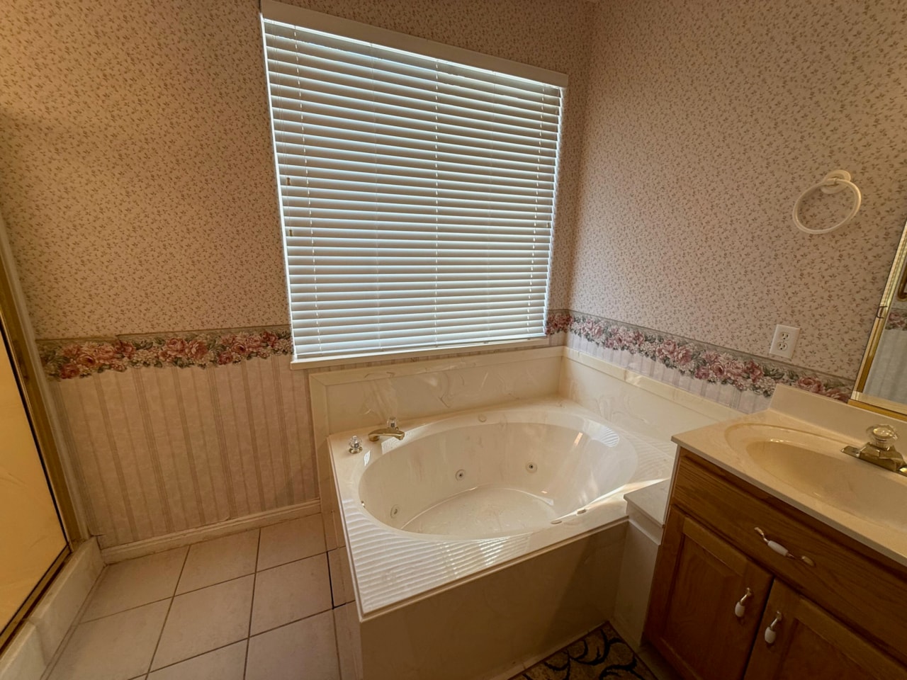 3375 E 2170  S St George, UT 84790 home for sale, MLS#25-262821 - Erika Rogers Photo 8