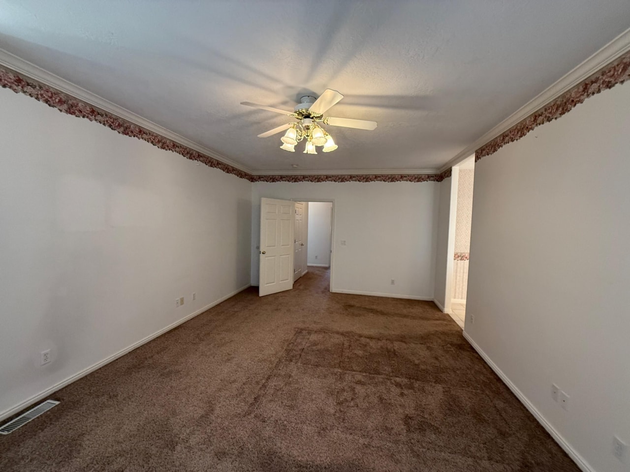 3375 E 2170  S St George, UT 84790 home for sale, MLS#25-262821 - Erika Rogers Photo 13