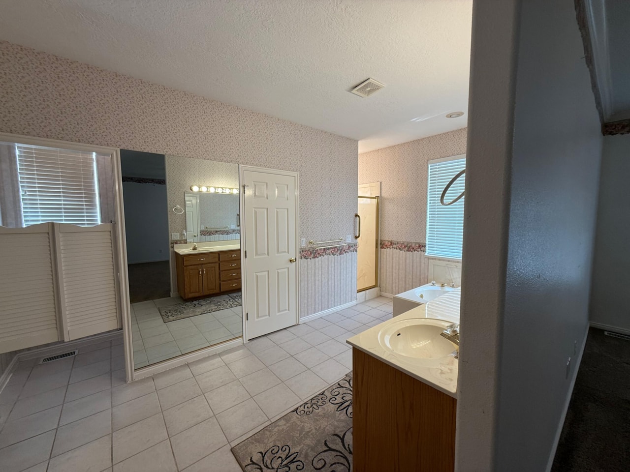 3375 E 2170  S St George, UT 84790 home for sale, MLS#25-262821 - Erika Rogers Photo 16