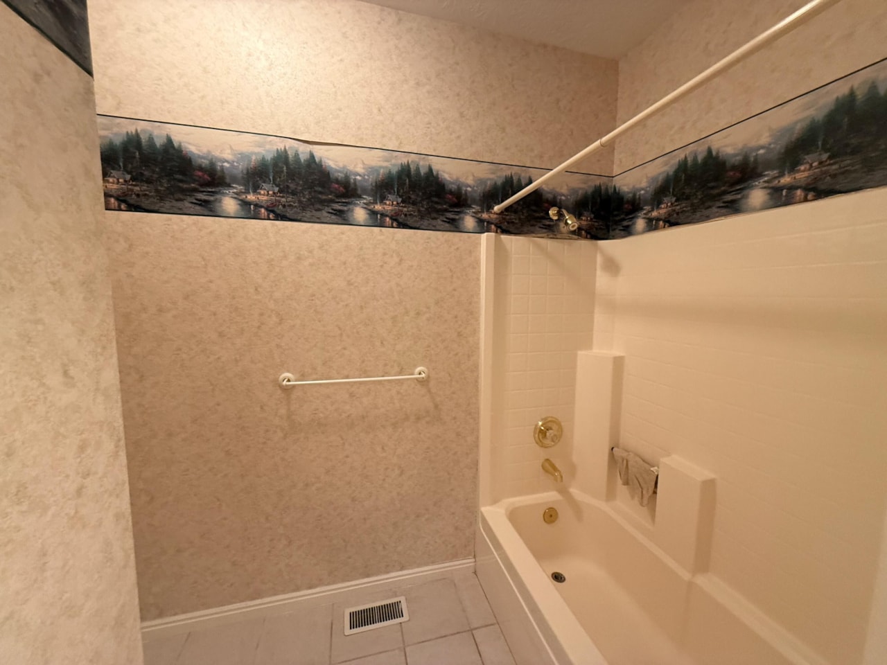 3375 E 2170  S St George, UT 84790 home for sale, MLS#25-262821 - Erika Rogers Photo 21