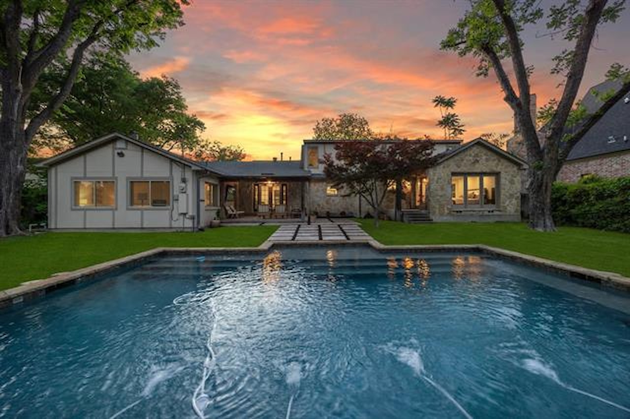 Greysq.com | Premier Real Estate Brokerage for Exceptional Properties Photo 3