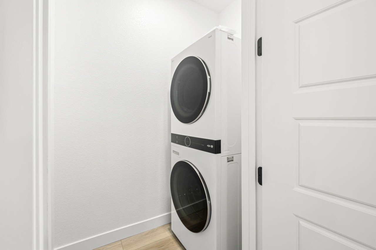 546 S Cecita Way St George, UT 84770 home for sale, MLS#25-260853 - Erika Rogers Photo 25