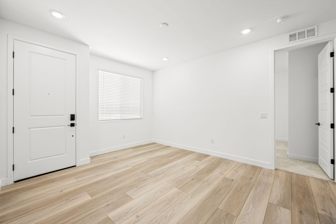 546 S Cecita Way St George, UT 84770 home for sale, MLS#25-260853 - Erika Rogers Photo 26