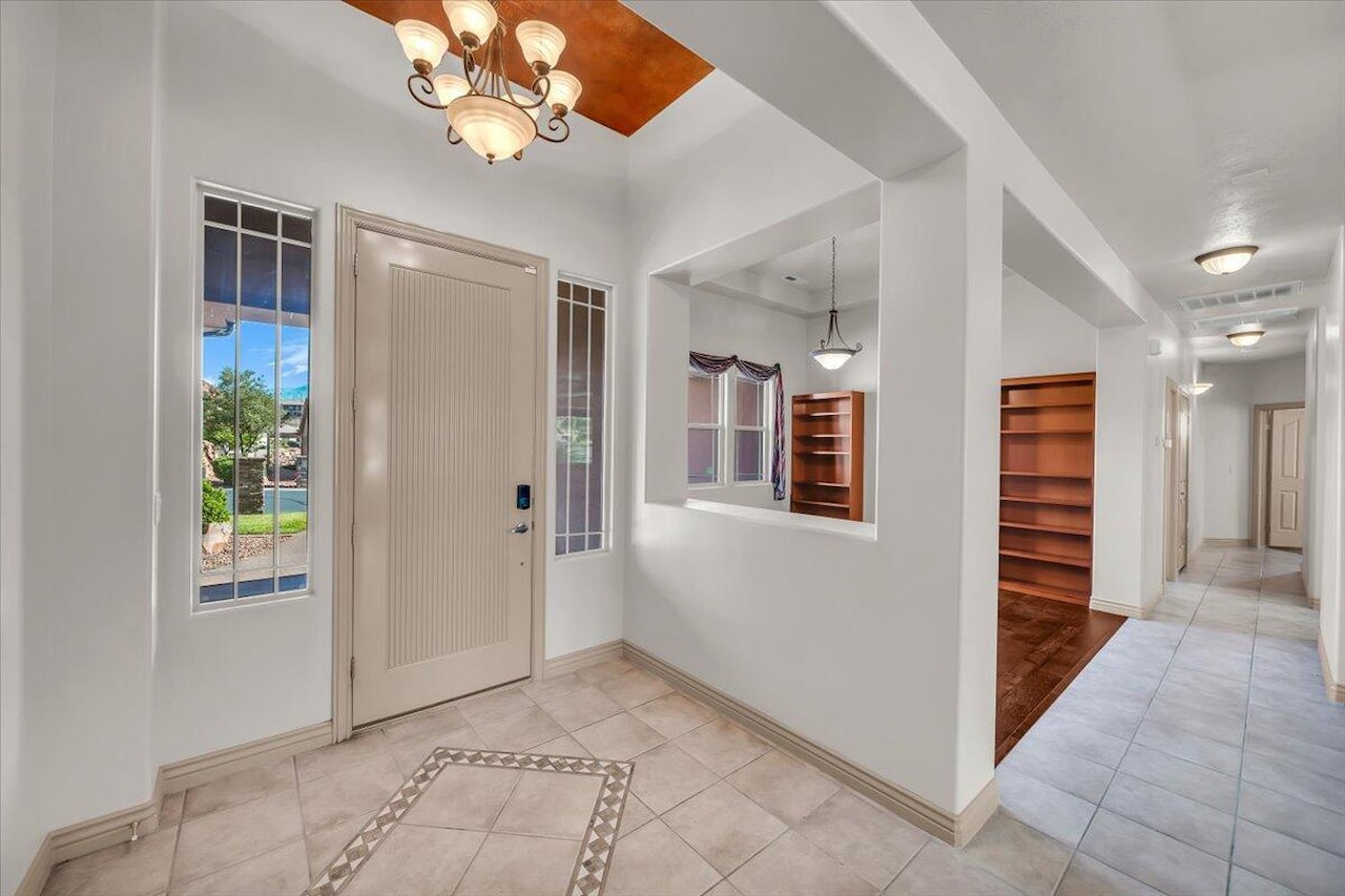 1319 W Red Butte DR Washington, UT 84780 home for sale, MLS#25-262937 - Erika Rogers Photo 2