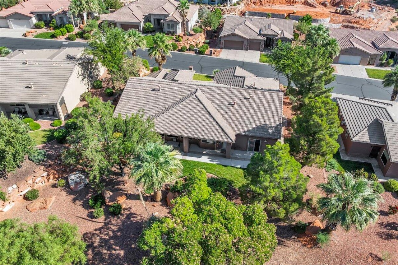 1319 W Red Butte DR Washington, UT 84780 home for sale, MLS#25-262937 - Erika Rogers Photo 26