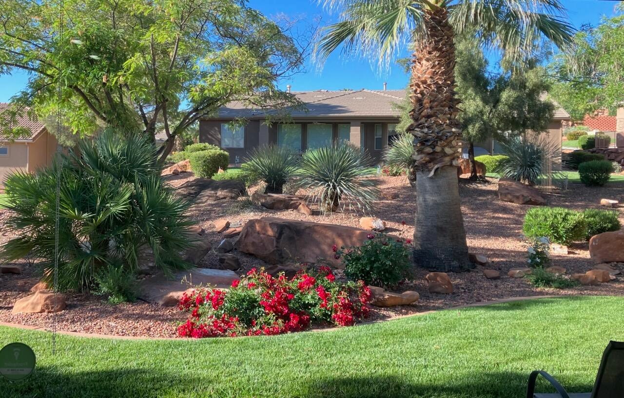 1319 W Red Butte DR Washington, UT 84780 home for sale, MLS#25-262937 - Erika Rogers Photo 35