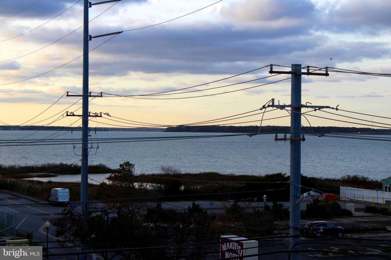4100 Real Estate for Sale - 18 41st St #304 in Ocean City Photo 2
