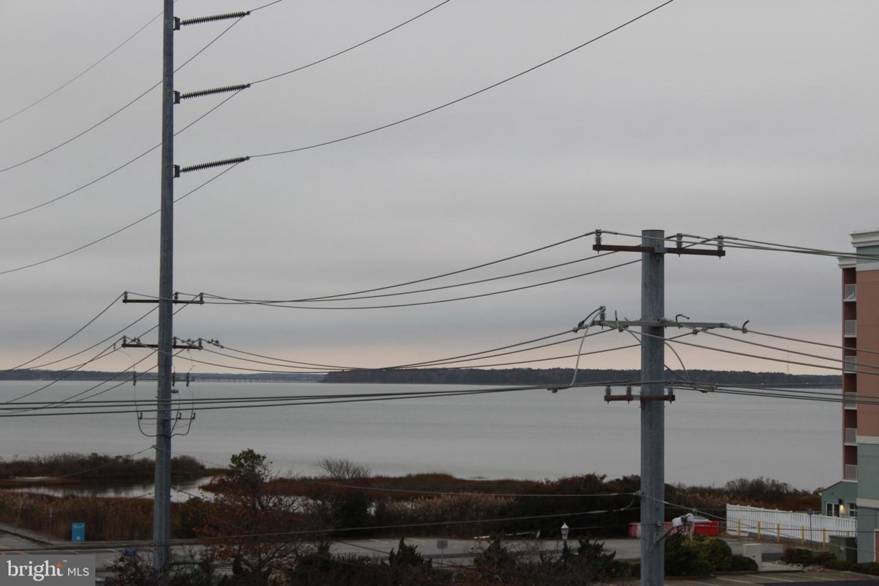 4100 Real Estate for Sale - 18 41st St #304 in Ocean City Photo 3