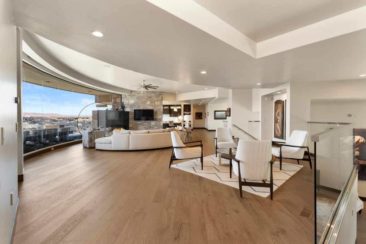 2378 N Tacheene DR St George, UT 84770 home for sale, MLS#25-263018 - Erika Rogers Photo 13