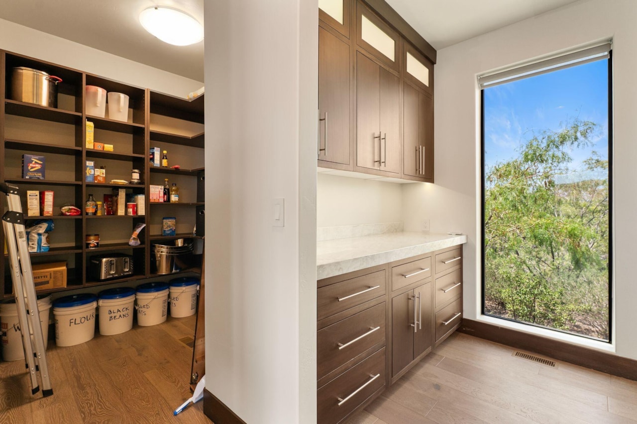 2378 N Tacheene DR St George, UT 84770 home for sale, MLS#25-263018 - Erika Rogers Photo 28