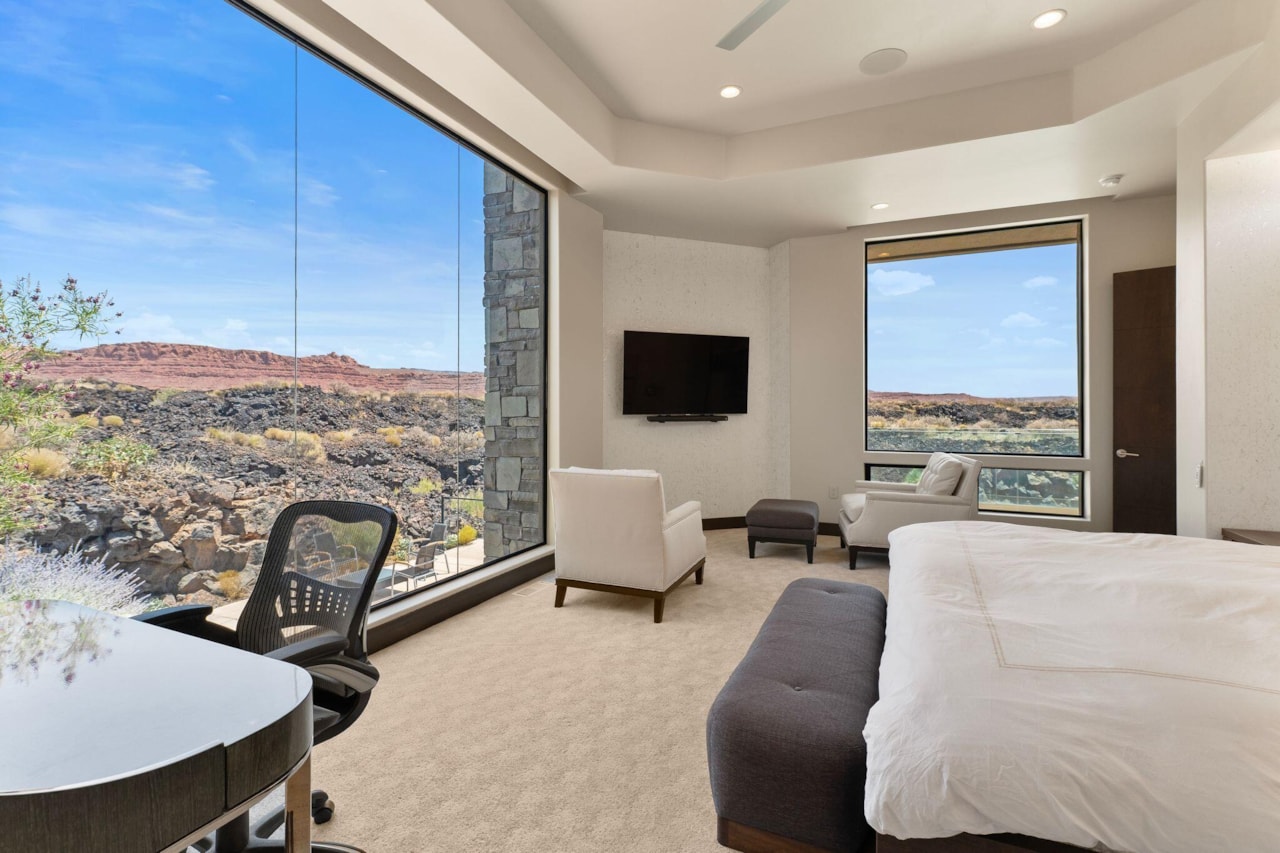 2378 N Tacheene DR St George, UT 84770 home for sale, MLS#25-263018 - Erika Rogers Photo 37