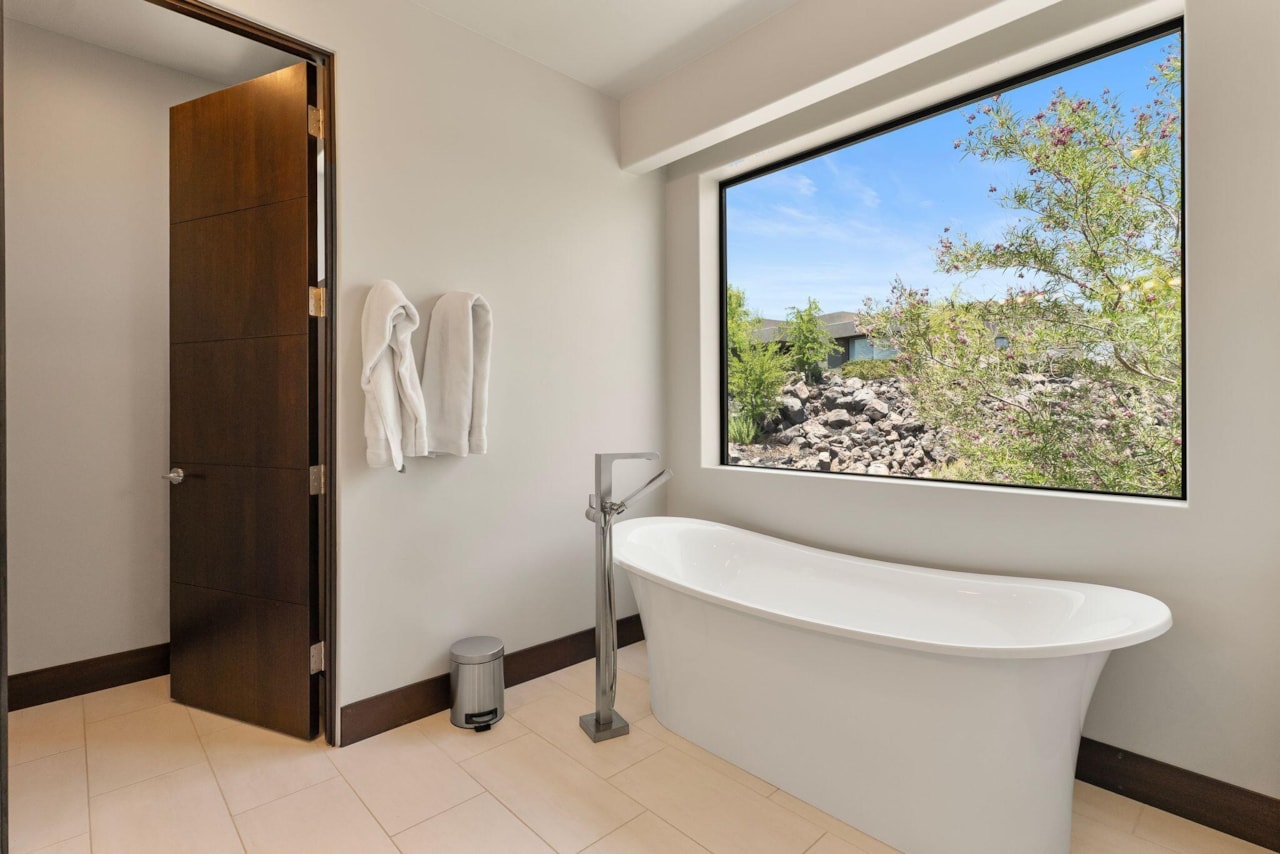 2378 N Tacheene DR St George, UT 84770 home for sale, MLS#25-263018 - Erika Rogers Photo 41