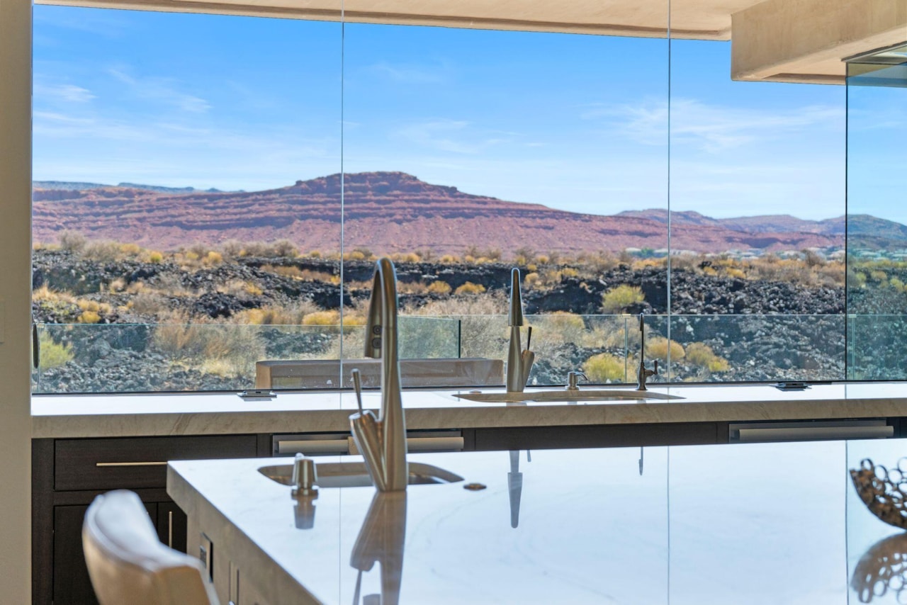 2378 N Tacheene DR St George, UT 84770 home for sale, MLS#25-263018 - Erika Rogers Photo 85