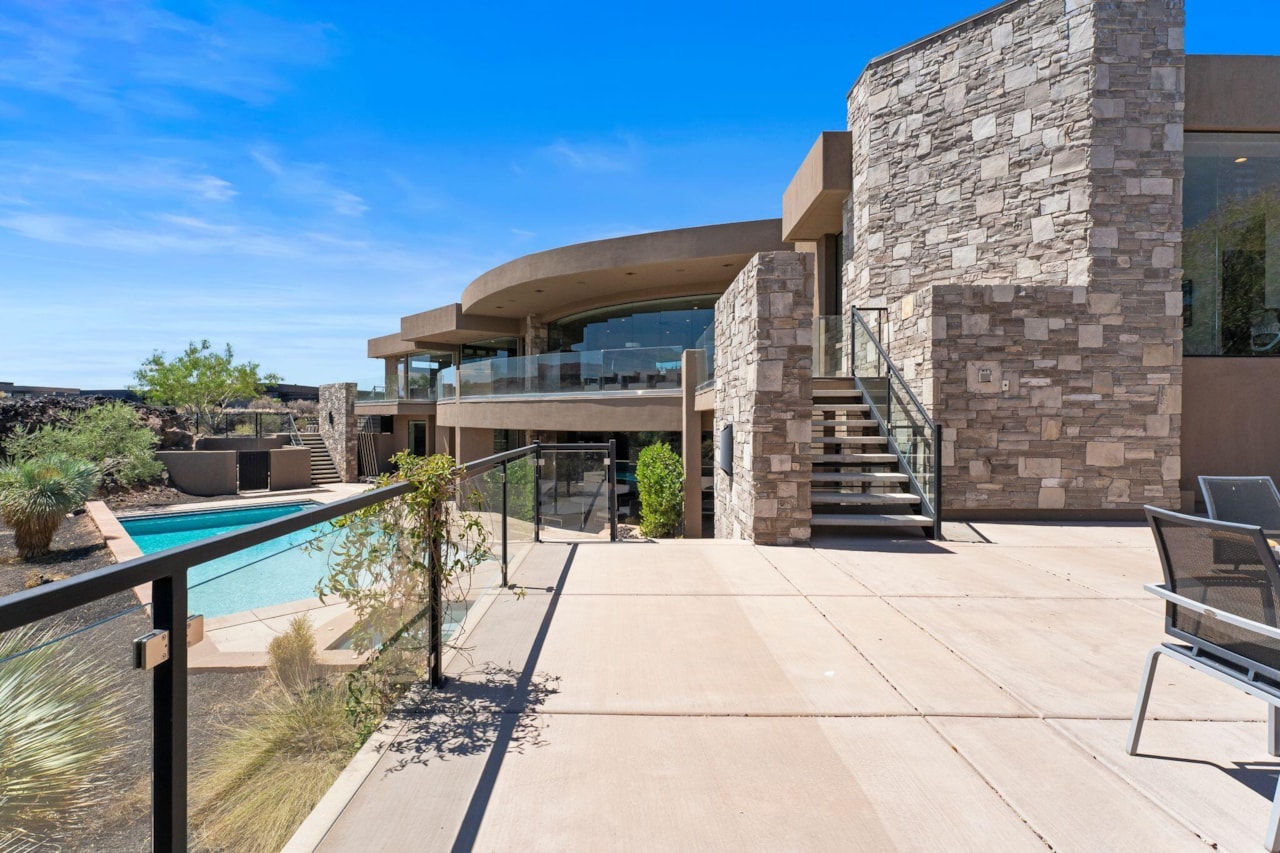 2378 N Tacheene DR St George, UT 84770 home for sale, MLS#25-263018 - Erika Rogers Photo 98