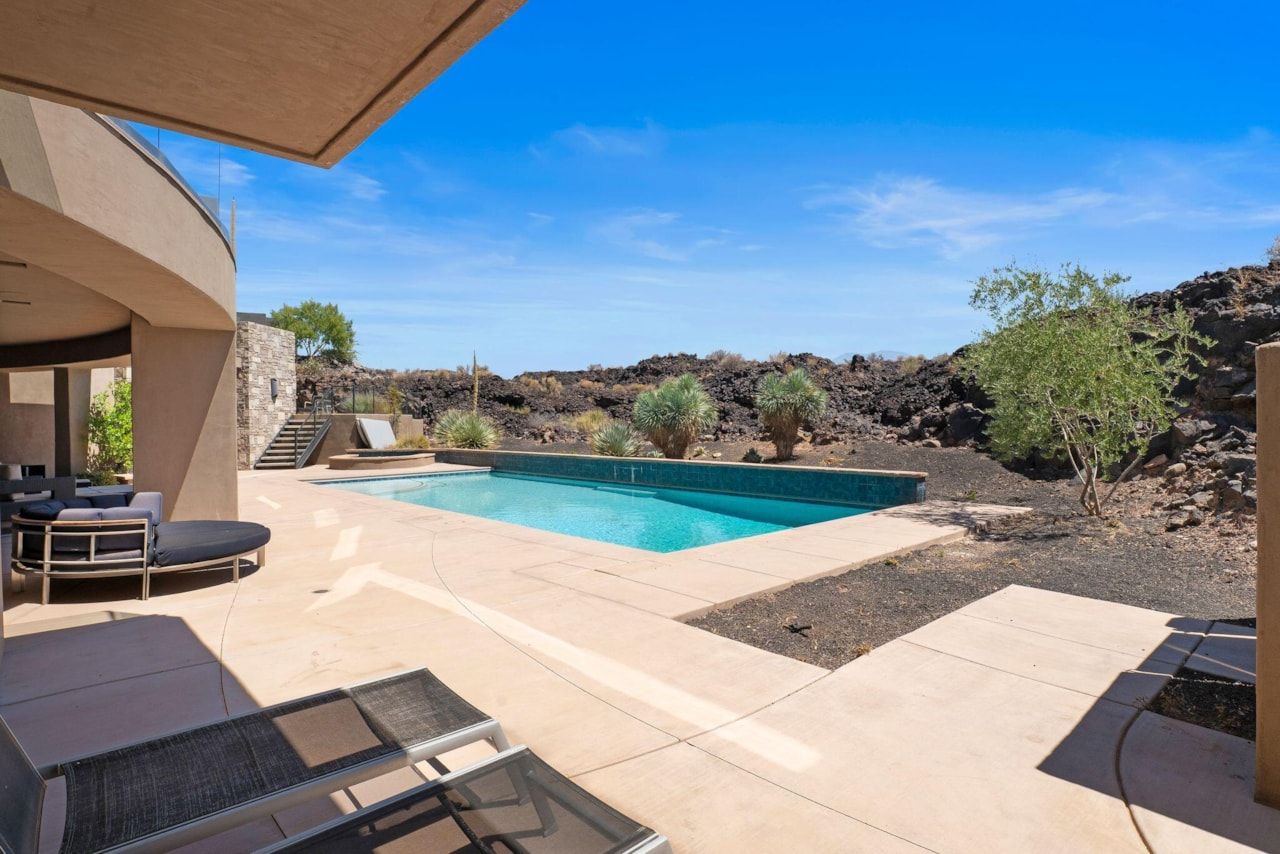 2378 N Tacheene DR St George, UT 84770 home for sale, MLS#25-263018 - Erika Rogers Photo 101