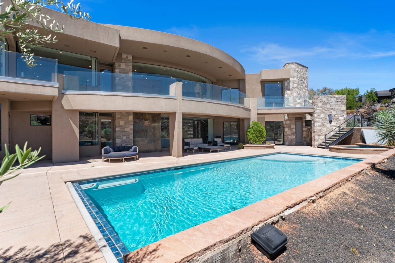 2378 N Tacheene DR St George, UT 84770 home for sale, MLS#25-263018 - Erika Rogers Photo 102