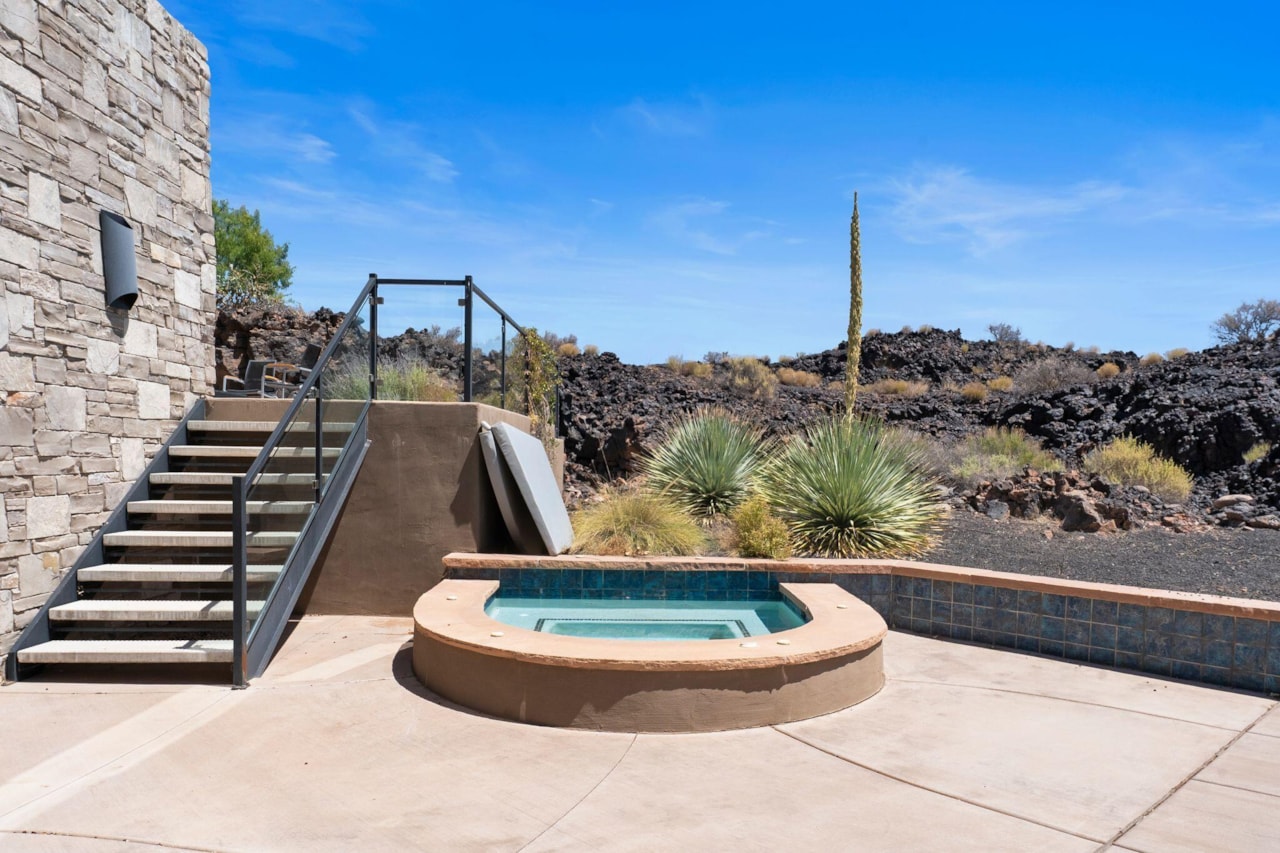 2378 N Tacheene DR St George, UT 84770 home for sale, MLS#25-263018 - Erika Rogers Photo 103