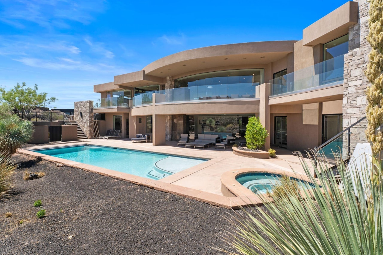 2378 N Tacheene DR St George, UT 84770 home for sale, MLS#25-263018 - Erika Rogers Photo 104