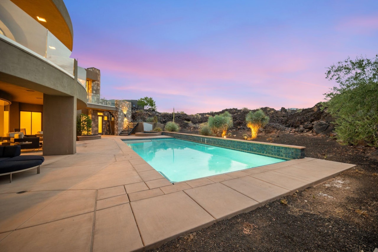 2378 N Tacheene DR St George, UT 84770 home for sale, MLS#25-263018 - Erika Rogers Photo 107