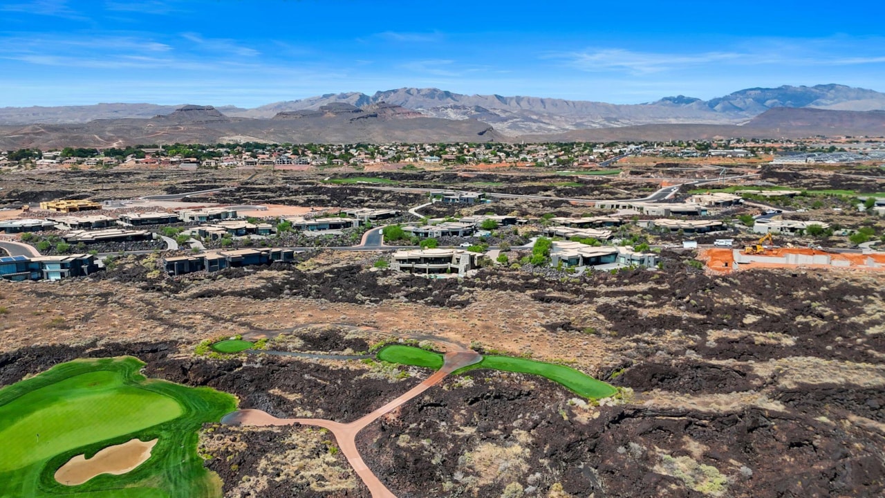 2378 N Tacheene DR St George, UT 84770 home for sale, MLS#25-263018 - Erika Rogers Photo 117