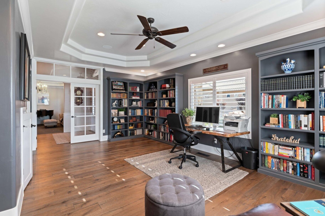 1557 Stone Cliff DR St George, UT 84790 home for sale, MLS#25-263025 - Erika Rogers Photo 10